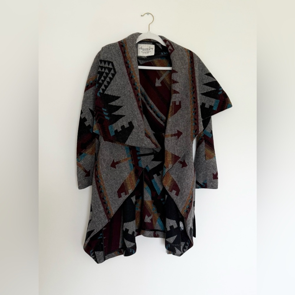 American Rag Gray and Black Shrug Sweater with Geometric Design
